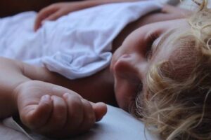 Fissati i funeraali della bambina ragusana morta nel sonno