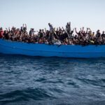 Migranti: Sea Eye con 800 arriva a Trapani