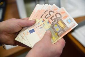 Fisco: a fine mese in cassa, si paga rottamazione ter
