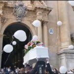 Celebrati a Ragusa i funerali della bambina di 7 anni morta nel sonno