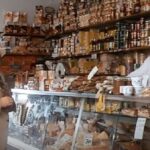 Ruba al supermercato e rivende in salumeria: "Offerta speciale"