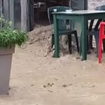Roccapalumba invasa dalla melma, un bar rigurgita acqua VIDEO
