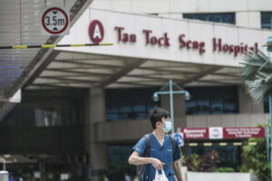 Singapore, i no vax per scelta dovranno pagarsi le cure