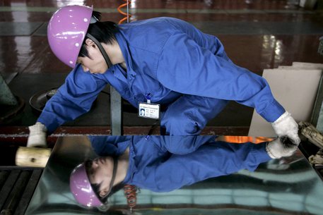 Cina: +13,5% prezzi produzione a ottobre, massimi storici