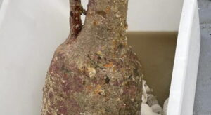 Archeologia subacquea, recuperata anfora romana nel mare siciliano