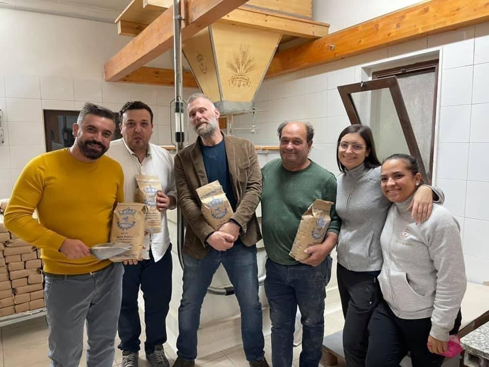 Gabriele Bonci nel ragusano, tra farine e ragusano Dop. FOTO