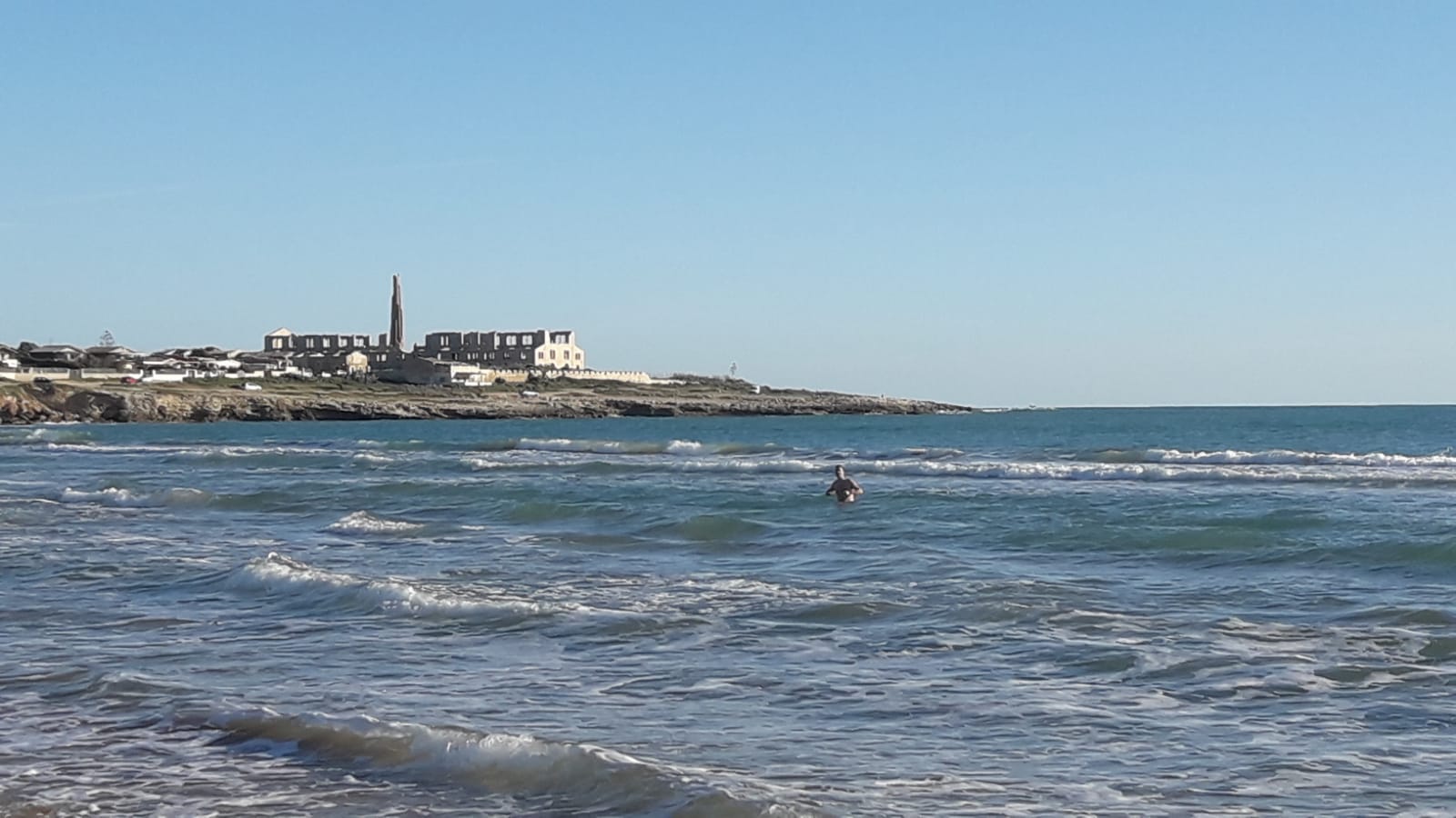 12 novembre, il bagno a mare a Sampieri