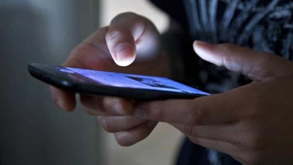 Due studenti aggrediti a Comiso per rubare cellulari