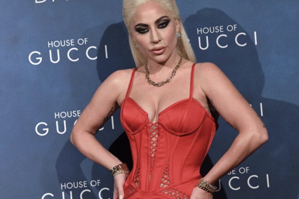 Lady Gaga sul red carpet di House of Gucci: Io, siciliana