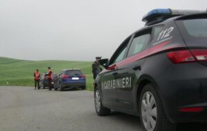 Si ribalta con schiacciasassi,operaio muore nel Fiorentino