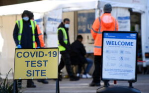 Covid: tornano a salire casi in Gb, non ricoveri e morti
