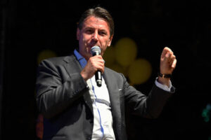Open: Conte, duello tv con Renzi? Non partecipo a show
