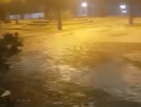 Nubifragio a Scoglitti, fiumi di ghiaccio per le strade VIDEO