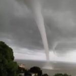 Trombe d'aria e trombe marine, LIcata circandata dai tornado
