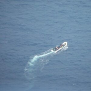 Migranti: un centinaio verso Lampedusa
