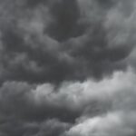 Ispica in mezzo al vortice, il cielo di oscura VIDEO