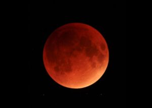L'eclisse di Luna più lunga da 580 anni a questa parte