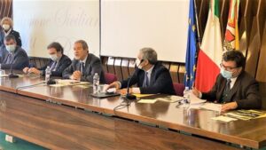 Sicilia:'Coltivi