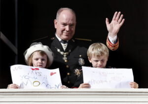 'Mamma ci manchi', i figli di Charlene commuovono il principato