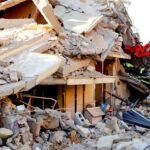 Esplode palazzina: morta donna estratta dalle macerie