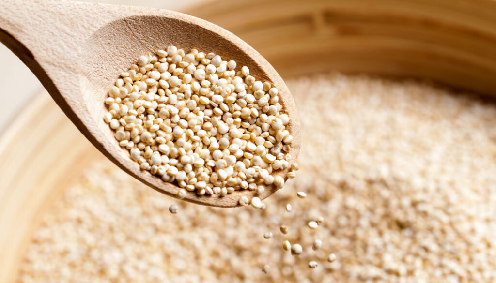 Mangiare quinoa per dimagrire: quali sono i suoi benefici?