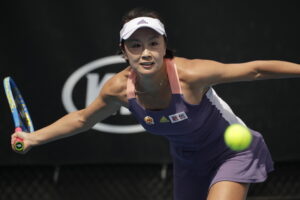 Tennis, la Peng appare in immagini evento pubblico a Pechino