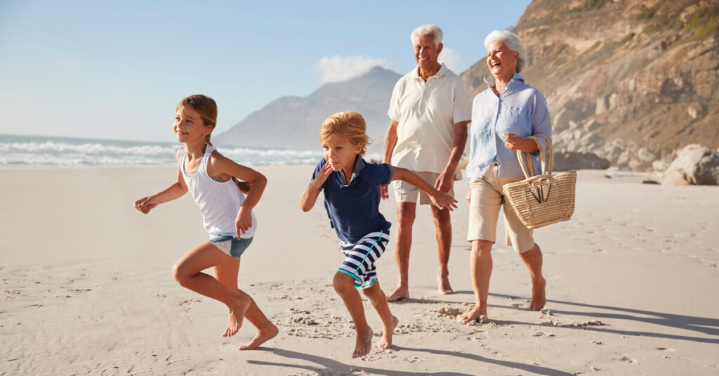 Covid, niente green pass per i bambini, scadono quelli degli anziani