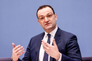 'I tedeschi saranno vaccinati, guariti o morti a fine inverno'