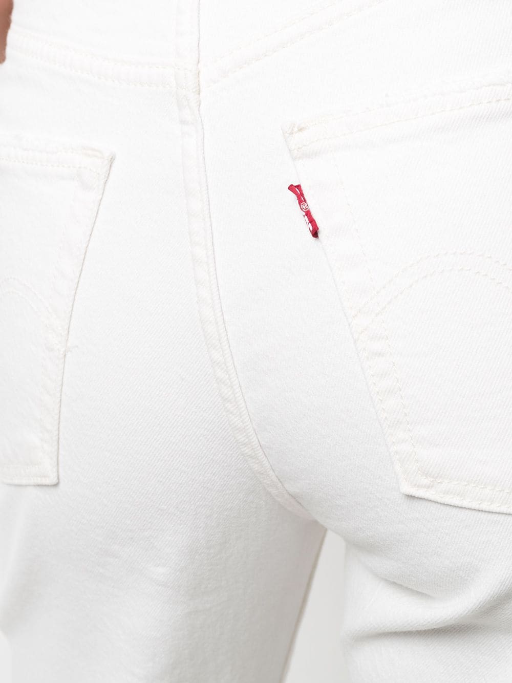 I jeans bianchi di tendenza per l’autunno inverno 2021