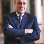 Generali, De Agostini avvia la vendita della quota