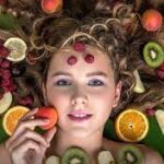 Dieta per i capelli sani: cosa mangiare e cosa evitare
