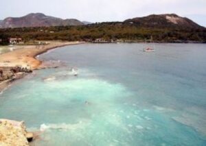 Vulcano: vietato accesso nel laghetto e nella spiaggia