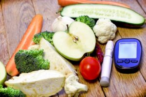 Cosa mangiare per abbassare la glicemia alta: cibi consigliati e quelli no