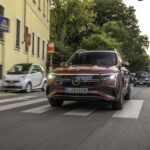 Mercedes EQB, suv a 7 posti, con 423 km di autonomia