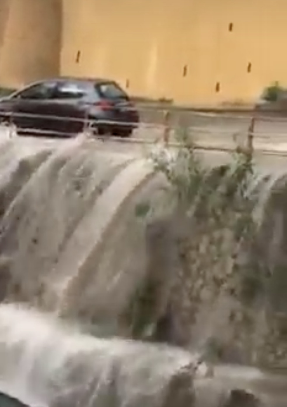 Maltempo, ad Agrigento le cascate del Niagara. VIDEO