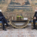 Mattarella conferisce l'onorificenza di Cavaliere ad Armani
