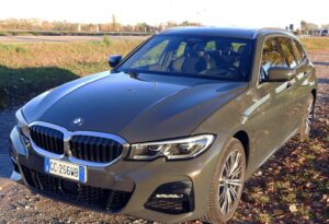 Bmw Serie 3 Touring Phev, ibrida plug-in. FOTO. VIDEO