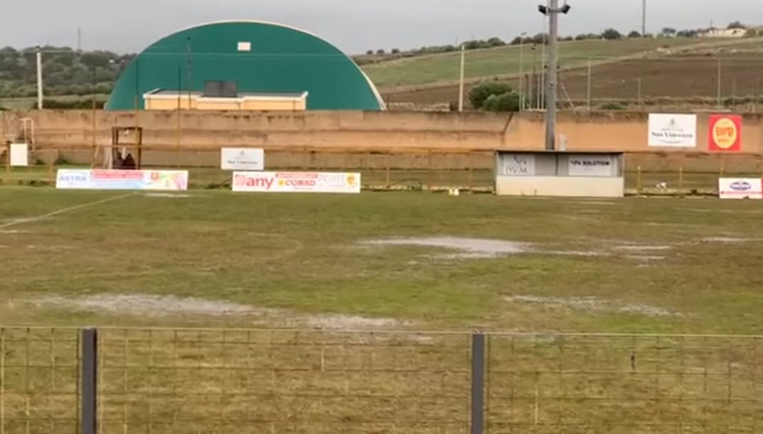 Com’è ridotto lo stadio JFK di Santa Croce Camerina VIDEO