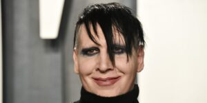 Marilyn Manson accusato di abusi, perquisita la casa
