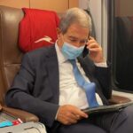 Aumenta la lista dei passeggeri dall’estero sottoposti a tampone, basterà a contenere il virus durante le feste?