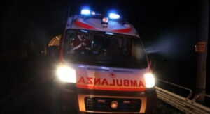 Donna partorisce lungo la Messina-Palermo ma il bimbo muore