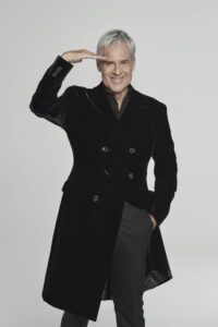 Baglioni show, dalla voce di Fiorello a Giorgia e Favino