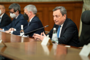 Spread Btp-Bund balza a 135 punti, timori stretta Bce