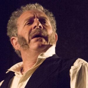 Teatro, a Comiso c'è Enrico Guarneri