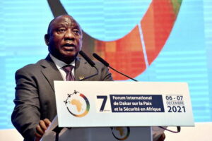 Covid: presidente sudafricano Ramaphosa positivo