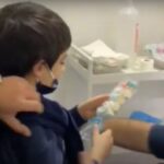 Mattia, 7 anni, primo bambino siciliano vaccinato: «Io non ho paura»