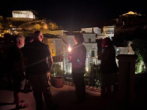 A Scicli viaggio nella bellezza notturna della Sicilia nobiliare