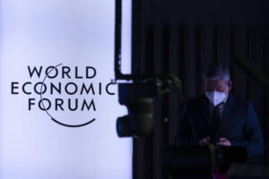 Covid, Wef rinvia meeting Davos causa Omicron