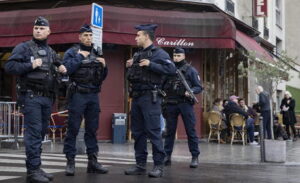 Parigi, liberata una delle due donne rapite