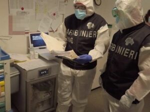 Nas scoprono 308 medici e sanitari non vaccinati al lavoro